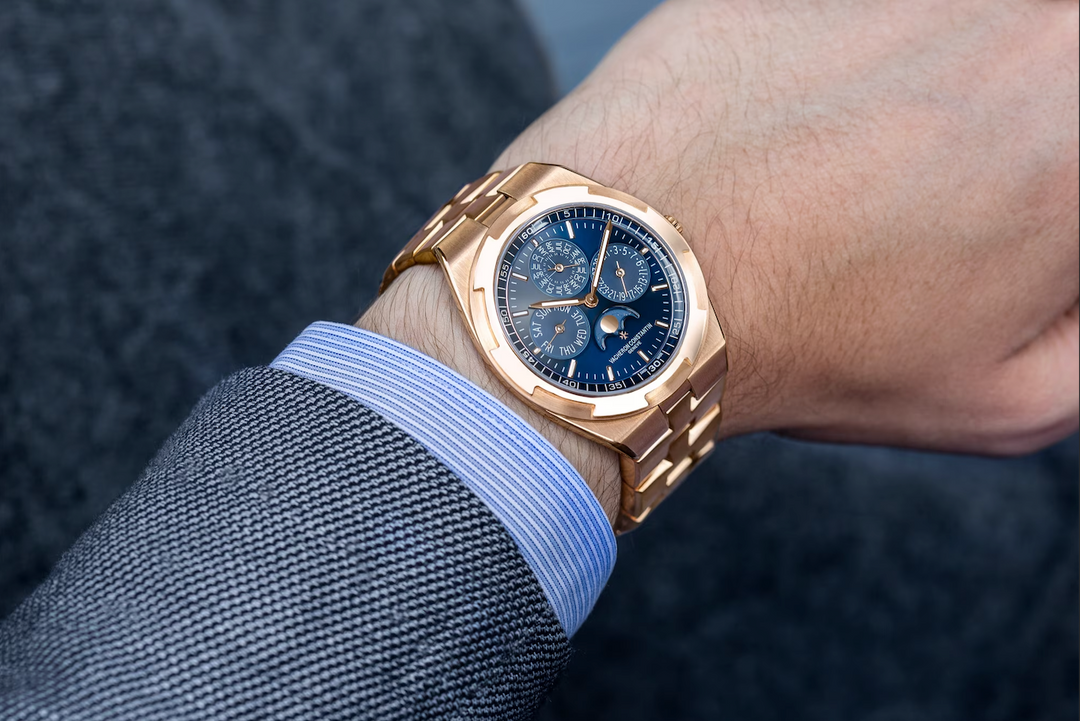Vacheron Constantin Overseas Watch Perpetual Calendar Ultra-Thin blue dial, on hands 
