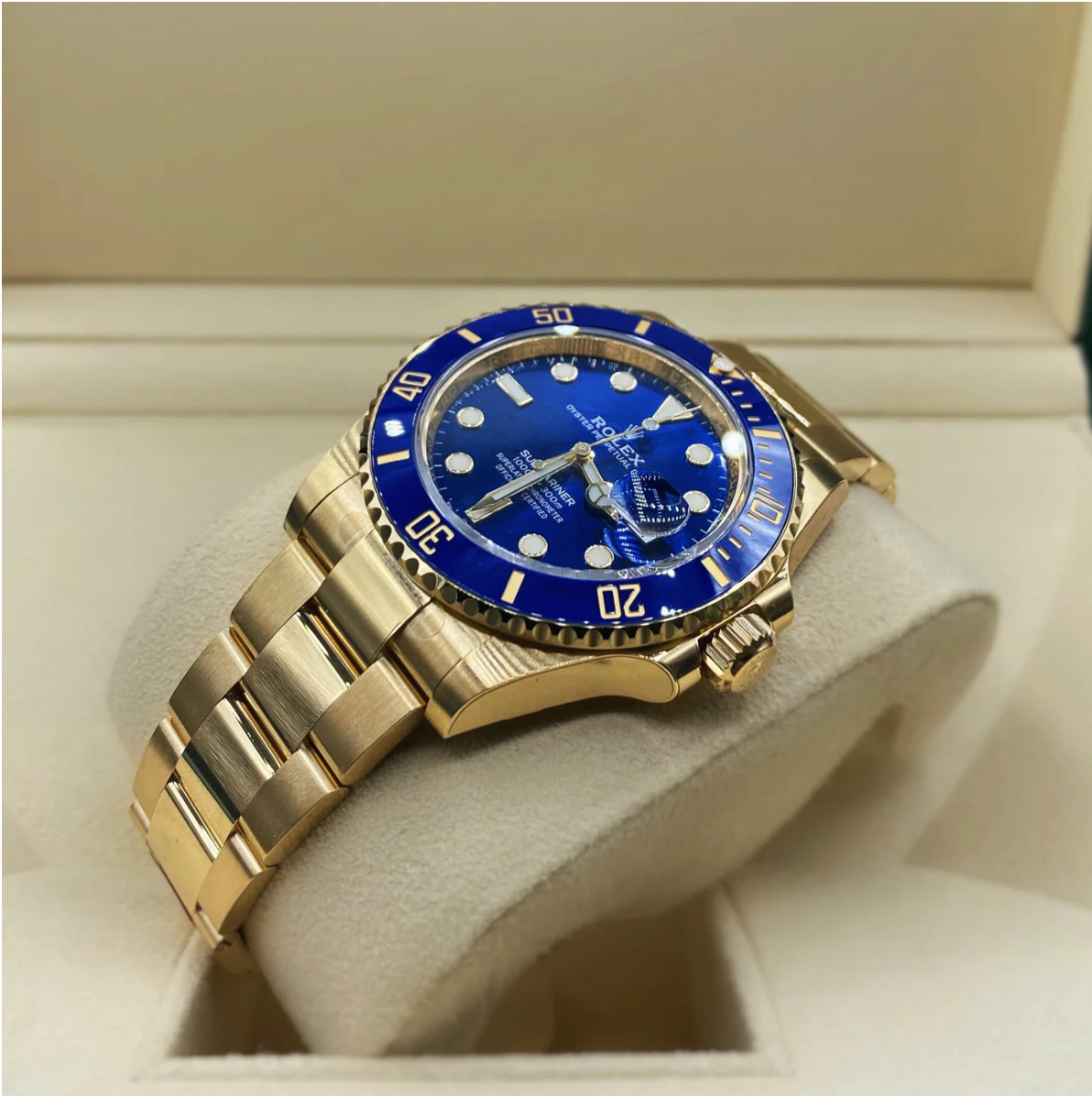 Rolex Submariner Date 41mm - Blue Dial, 18K Yellow Gold Oyster Bracelet Watch